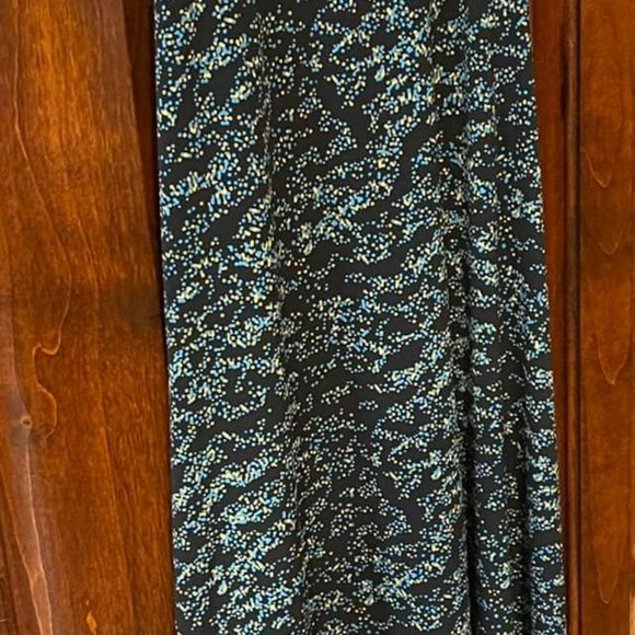 LULA ROE. SZ. XXS. never worn.. like new.. . LONG SKIRT. - Picture 2 of 3